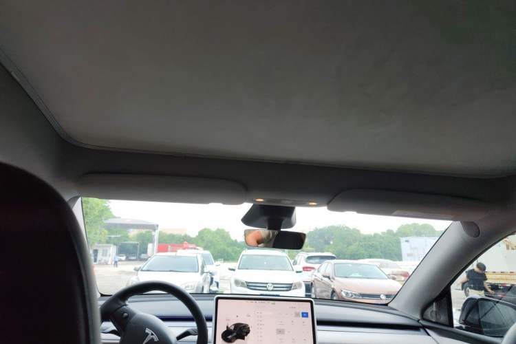 Used Tesla Model Y 2024 Rear-Wheel-Drive Version Headliner