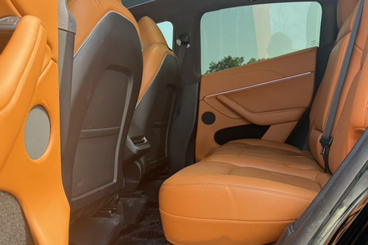 Used Tesla Model Y 2024 Rear-Wheel-Drive Version Interior 4