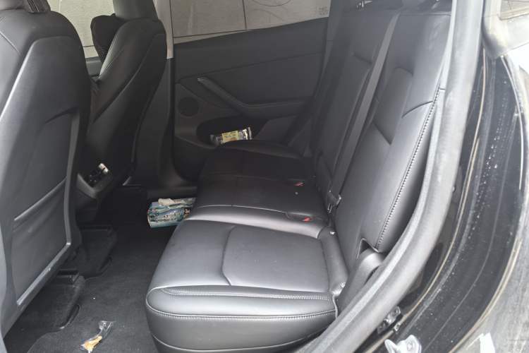 Used Tesla Model Y 2024 Rear-Wheel-Drive Version Interior 6
