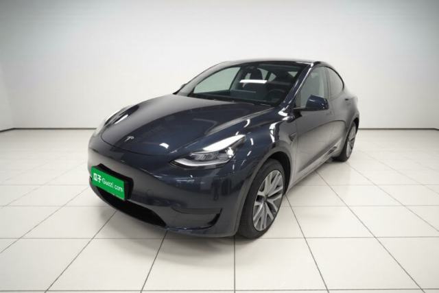 Ojetý Tesla Model Y 2024 Rear-Wheel-Drive Version