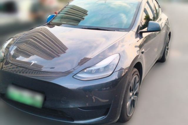 Tesla Model Y 2024 Rear-Wheel-Drive Version с пробегом