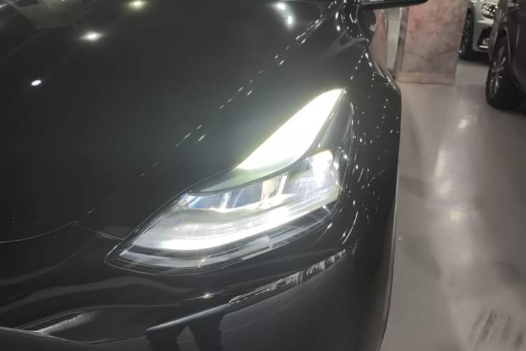 Used Tesla Model Y 2024 Rear-Wheel-Drive Version Left Front Headlight