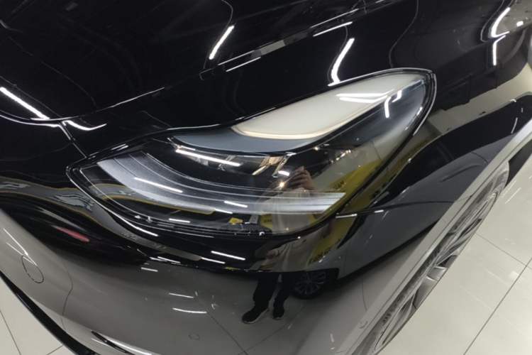 Used Tesla Model Y 2024 Long-Range All-Wheel-Drive Version Left Front Headlight