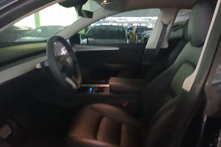 Used Tesla Model Y 2024 Rear-Wheel-Drive Version Left Front Seat