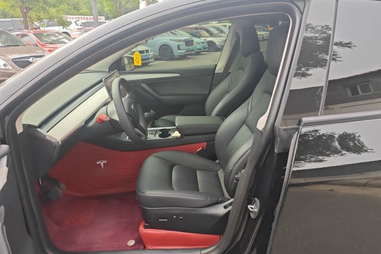 Used Tesla Model Y 2024 Rear-Wheel-Drive Version Left Front Seat