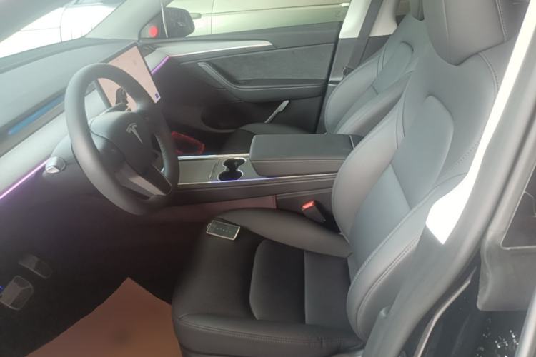 Used Tesla Model Y 2024 Rear-Wheel-Drive Version Left Front Seat