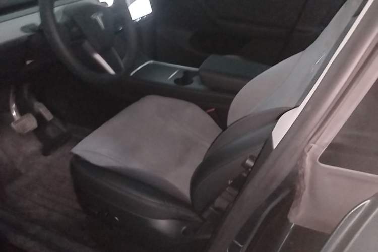Used Tesla Model Y 2024 Rear-Wheel-Drive Version Left Front Seat