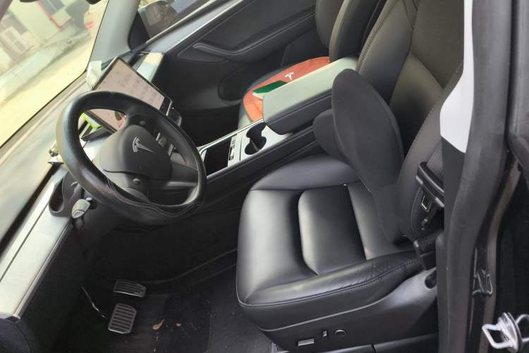 Used Tesla Model Y 2024 Rear-Wheel-Drive Version Left Front Seat