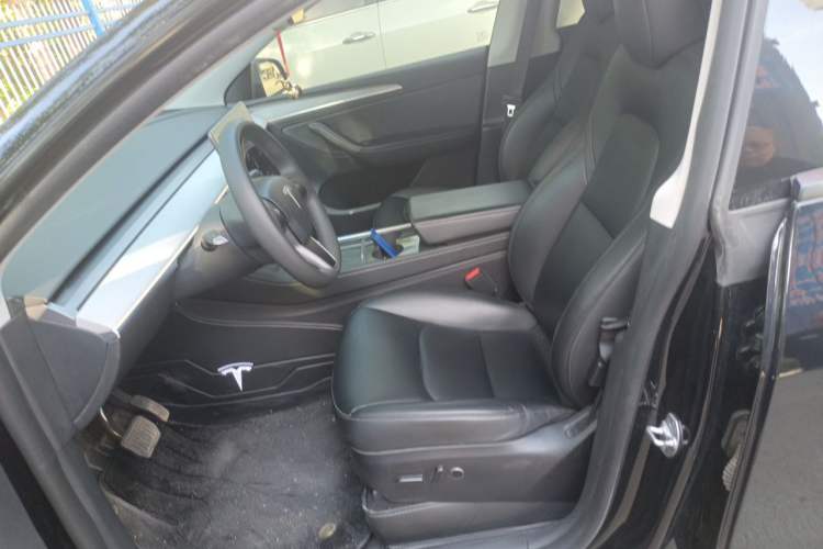 Used Tesla Model Y 2024 Rear-Wheel-Drive Version Left Front Seat