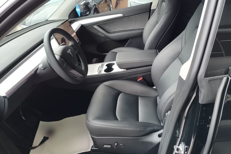 Used Tesla Model Y 2024 Rear-Wheel-Drive Version Left Front Seat