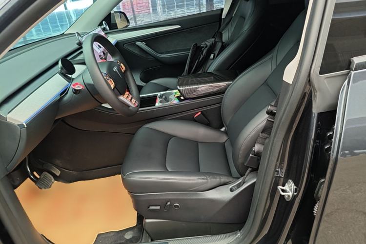 Used Tesla Model Y 2024 Rear-Wheel-Drive Version Left Front Seat