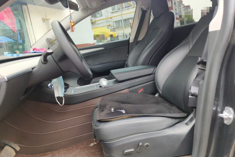 Used Tesla Model Y 2024 Rear-Wheel-Drive Version Left Front Seat