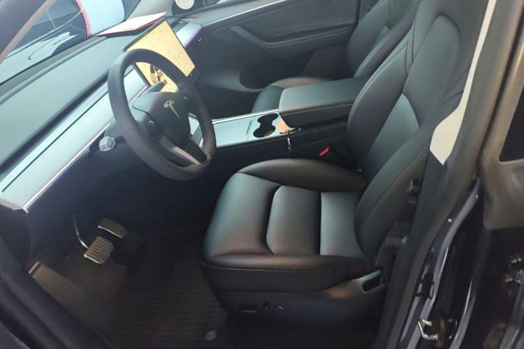 Used Tesla Model Y 2024 Rear-Wheel-Drive Version Left Front Seat