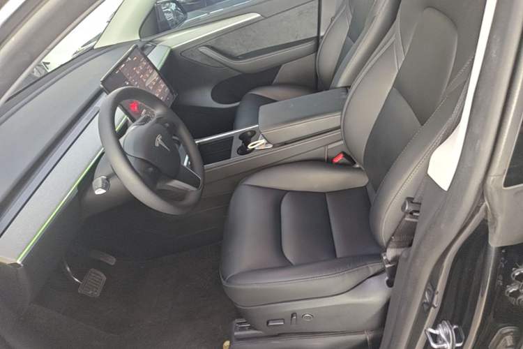 Used Tesla Model Y 2024 Rear-Wheel-Drive Version Left Front Seat