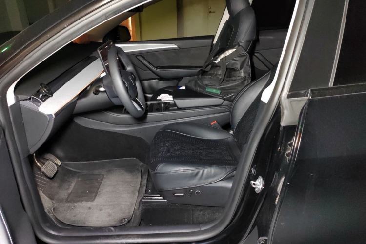 Used Tesla Model Y 2024 Rear-Wheel-Drive Version Left Front Seat