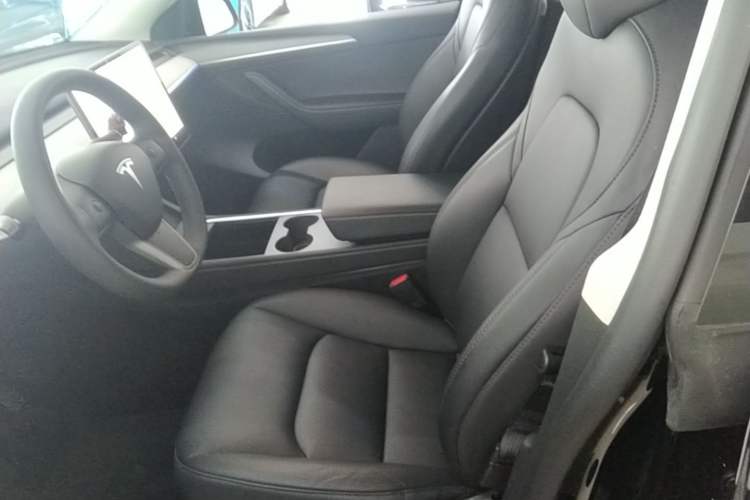 Used Tesla Model Y 2024 Rear-Wheel-Drive Version Left Front Seat