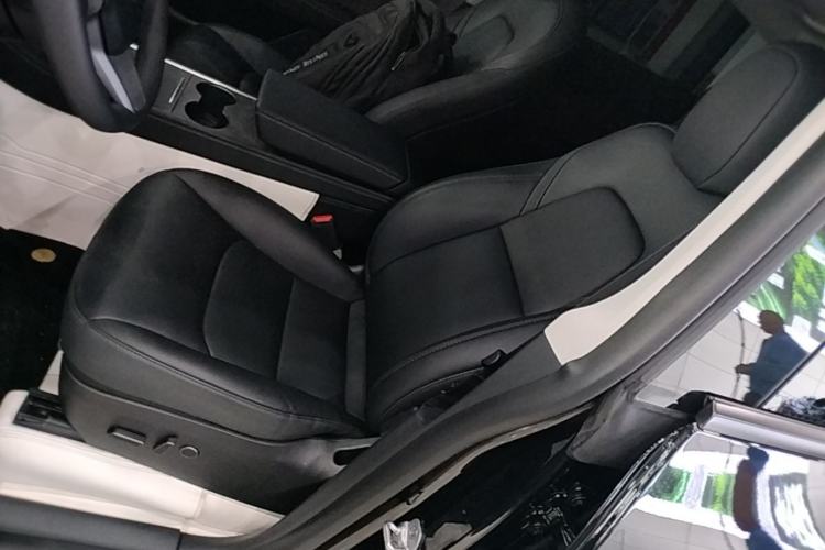 Used Tesla Model Y 2024 Rear-Wheel-Drive Version Left Front Seat