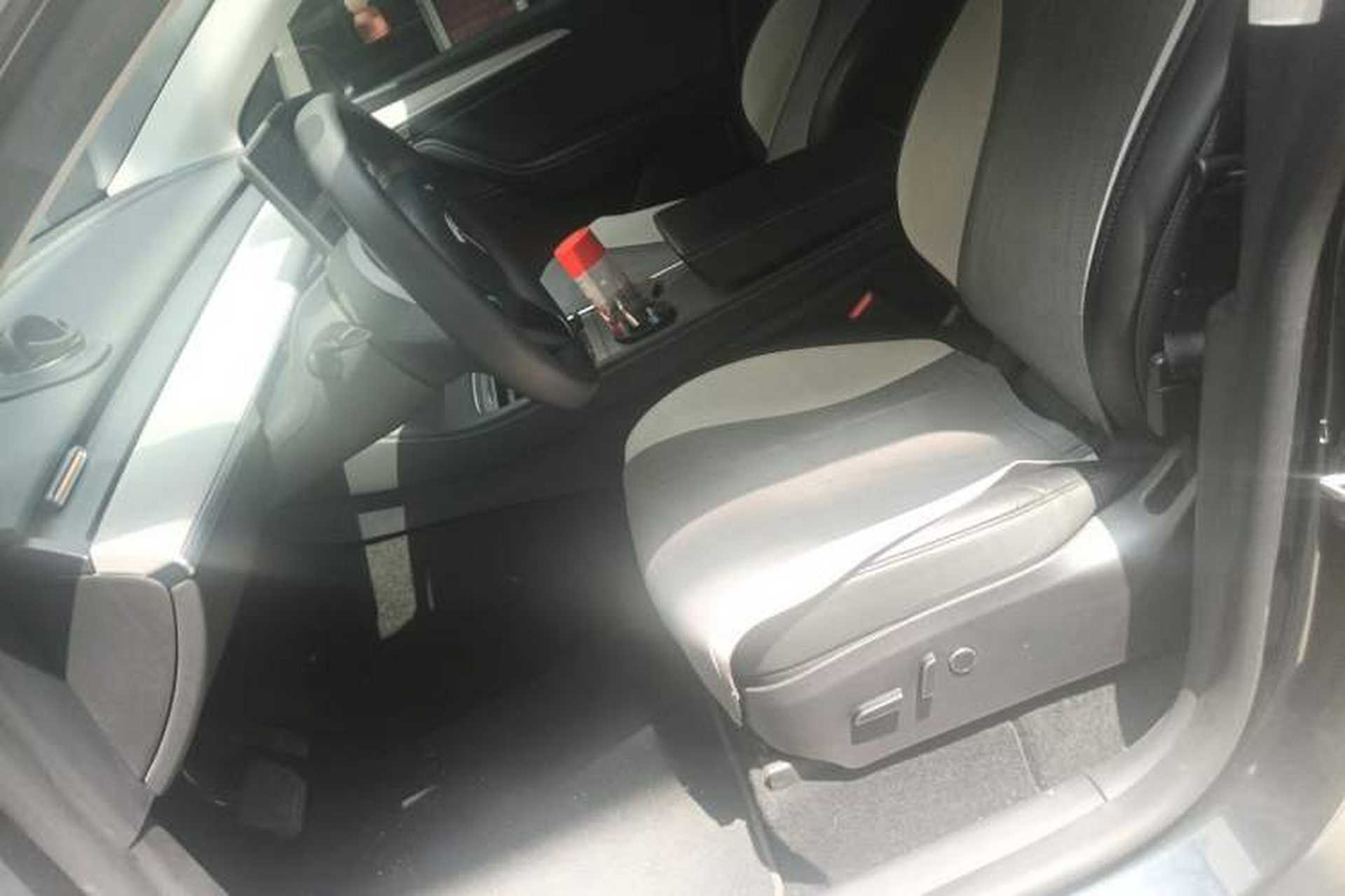 Used Tesla Model Y 2024 Rear-Wheel-Drive Version Left Front Seat