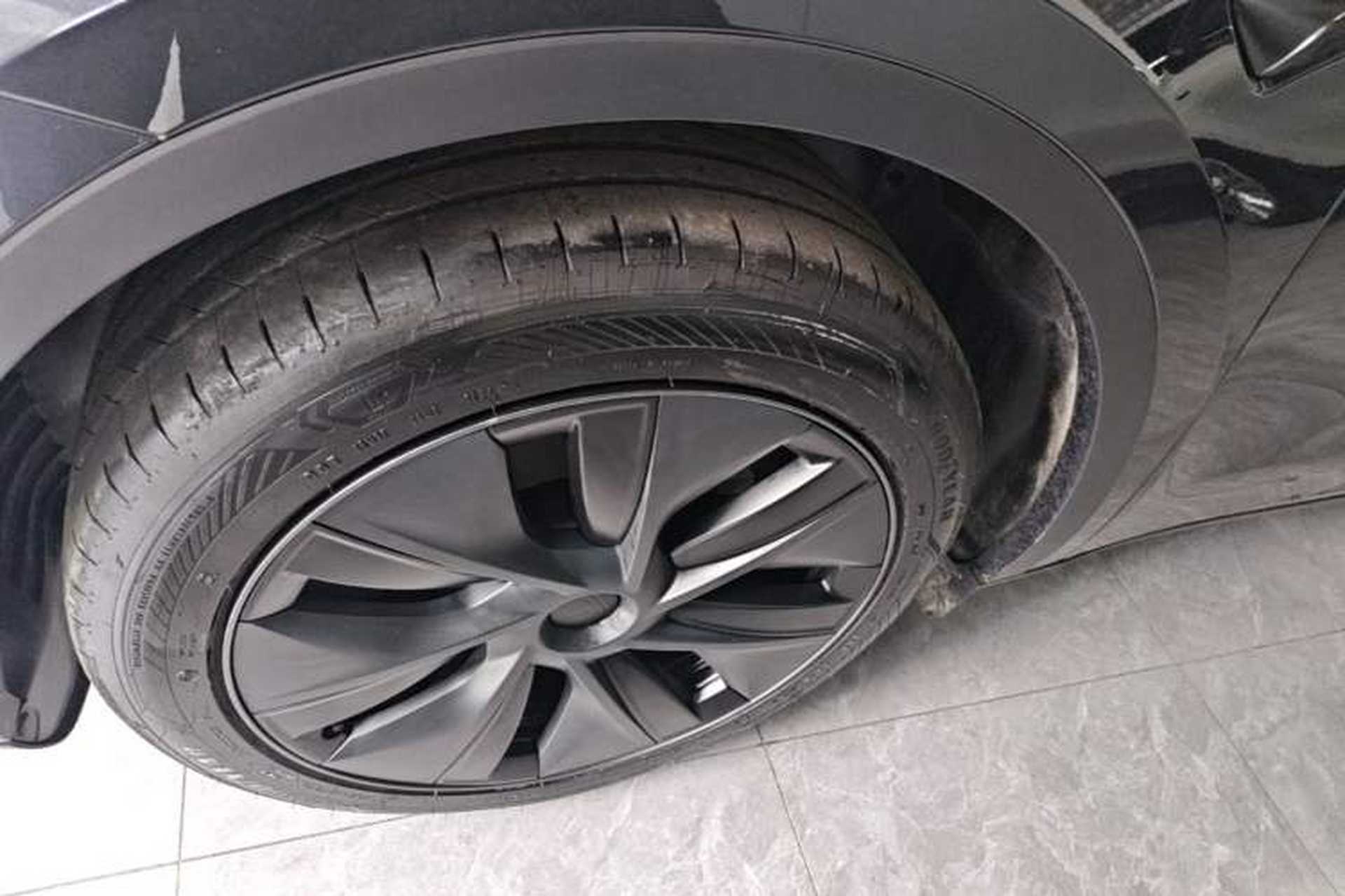 Used Tesla Model Y 2024 Rear-Wheel-Drive Version Left Front Wheel Hub