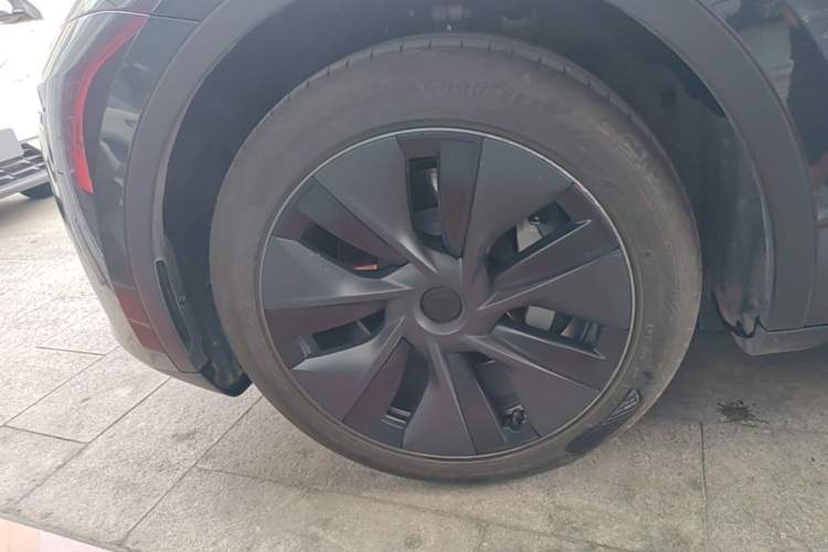 Used Tesla Model Y 2024 Rear-Wheel-Drive Version Left Front Wheel Hub