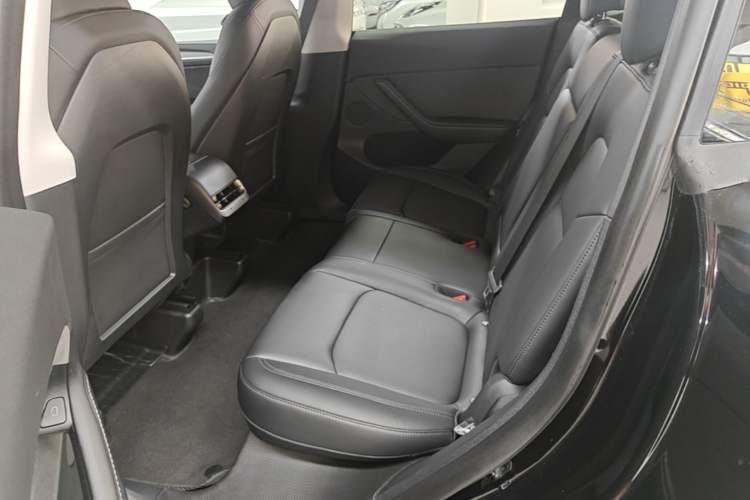 Used Tesla Model Y 2024 Rear-Wheel-Drive Version Left Rear Seat