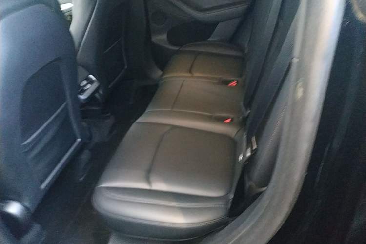 Used Tesla Model Y 2024 Rear-Wheel-Drive Version Left Rear Seat