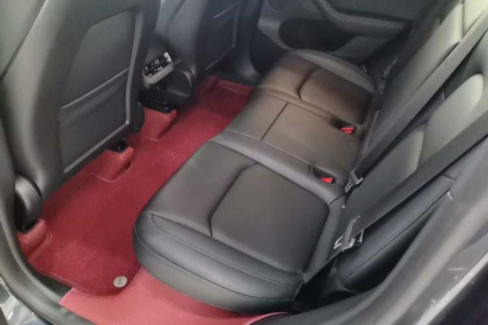 Used Tesla Model Y 2024 Rear-Wheel-Drive Version Left Rear Seat