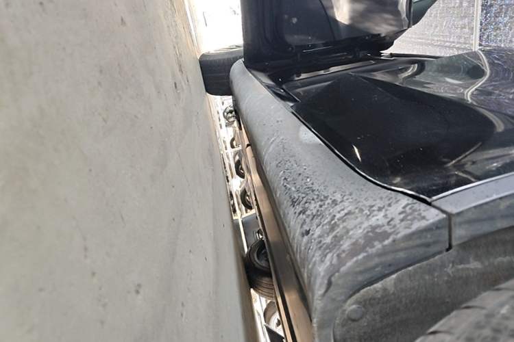 Used Tesla Model Y 2024 Rear-Wheel-Drive Version Left Side Sill