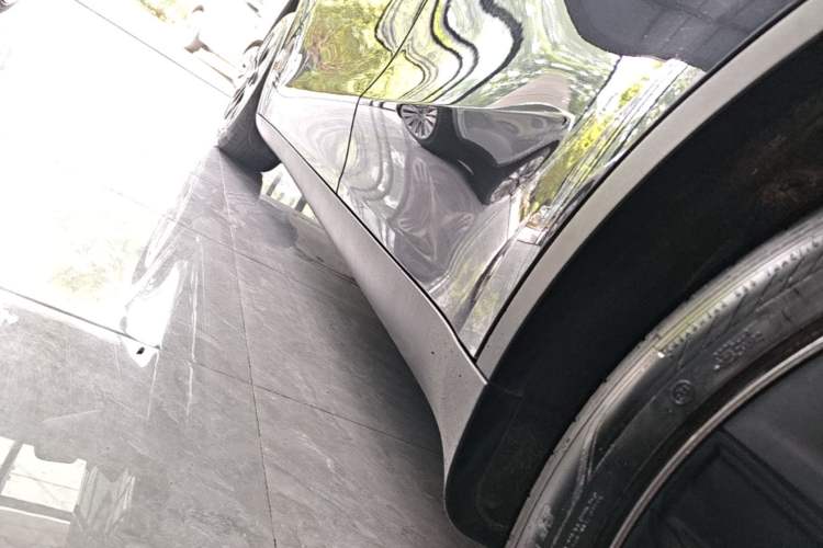 Used Tesla Model Y 2024 Rear-Wheel-Drive Version Left Side Sill