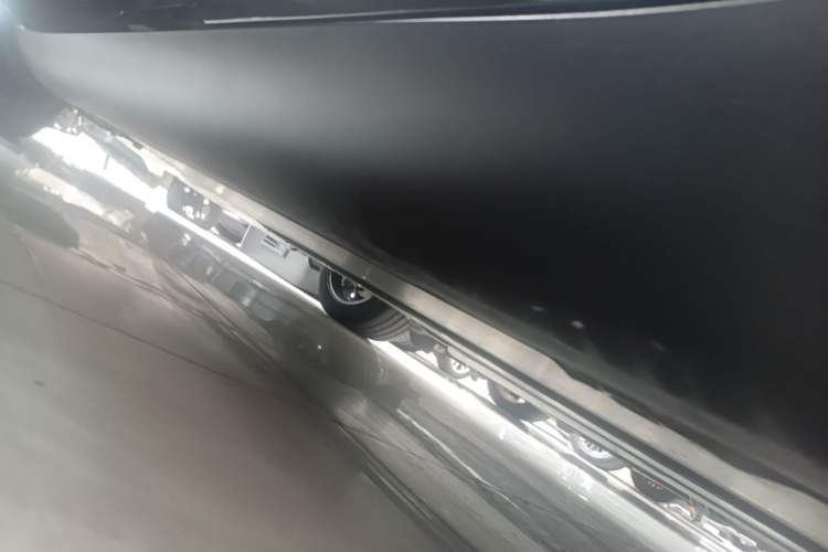 Used Tesla Model Y 2024 Rear-Wheel-Drive Version Left Side Sill