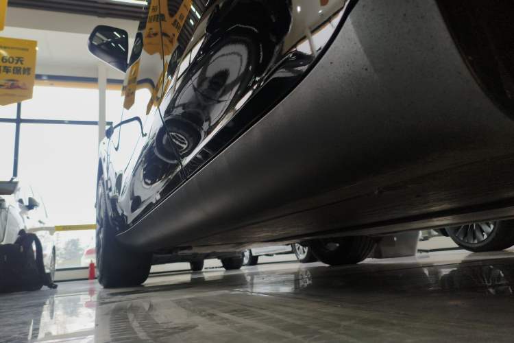 Used Tesla Model Y 2024 Rear-Wheel-Drive Version Left Side Sill