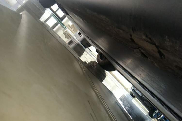Used Tesla Model Y 2024 Rear-Wheel-Drive Version Left Side Sill