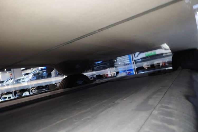Used Tesla Model Y 2024 Rear-Wheel-Drive Version Left Side Sill