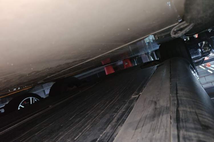 Used Tesla Model Y 2024 Rear-Wheel-Drive Version Left Side Sill