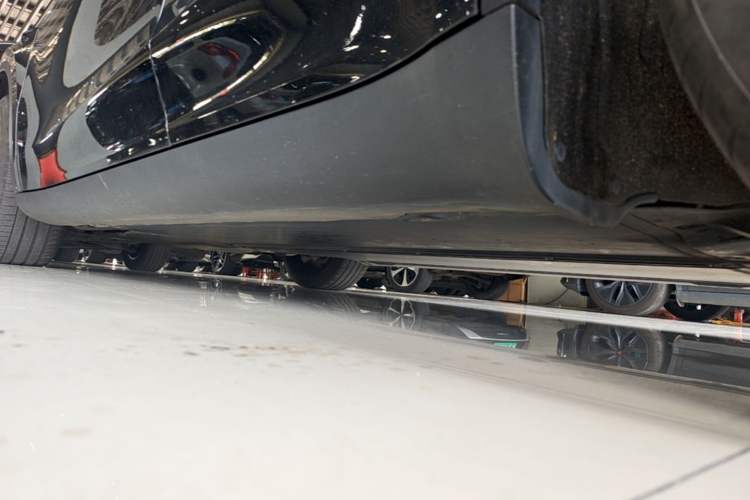 Used Tesla Model Y 2024 Rear-Wheel-Drive Version Left Side Sill