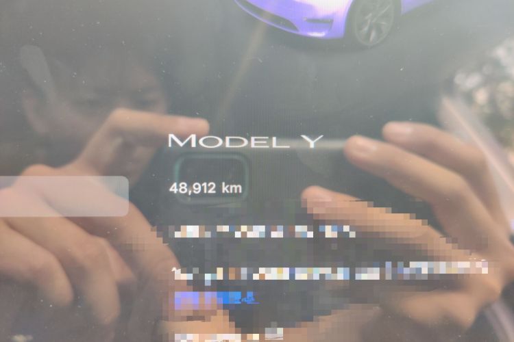 Used Tesla Model Y 2024 Rear-Wheel-Drive Version Odometer Close Up
