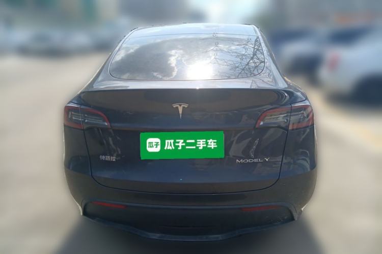 Used Tesla Model Y 2024 Long-Range All-Wheel-Drive Version Rear