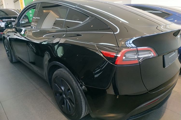 Used Tesla Model Y 2024 Rear-Wheel-Drive Version Rear Left 45 Deg