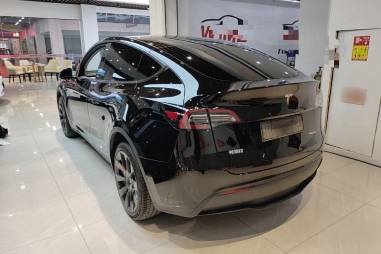 Used Tesla Model Y 2024 Long-Range All-Wheel-Drive Version Rear Left 45 Deg