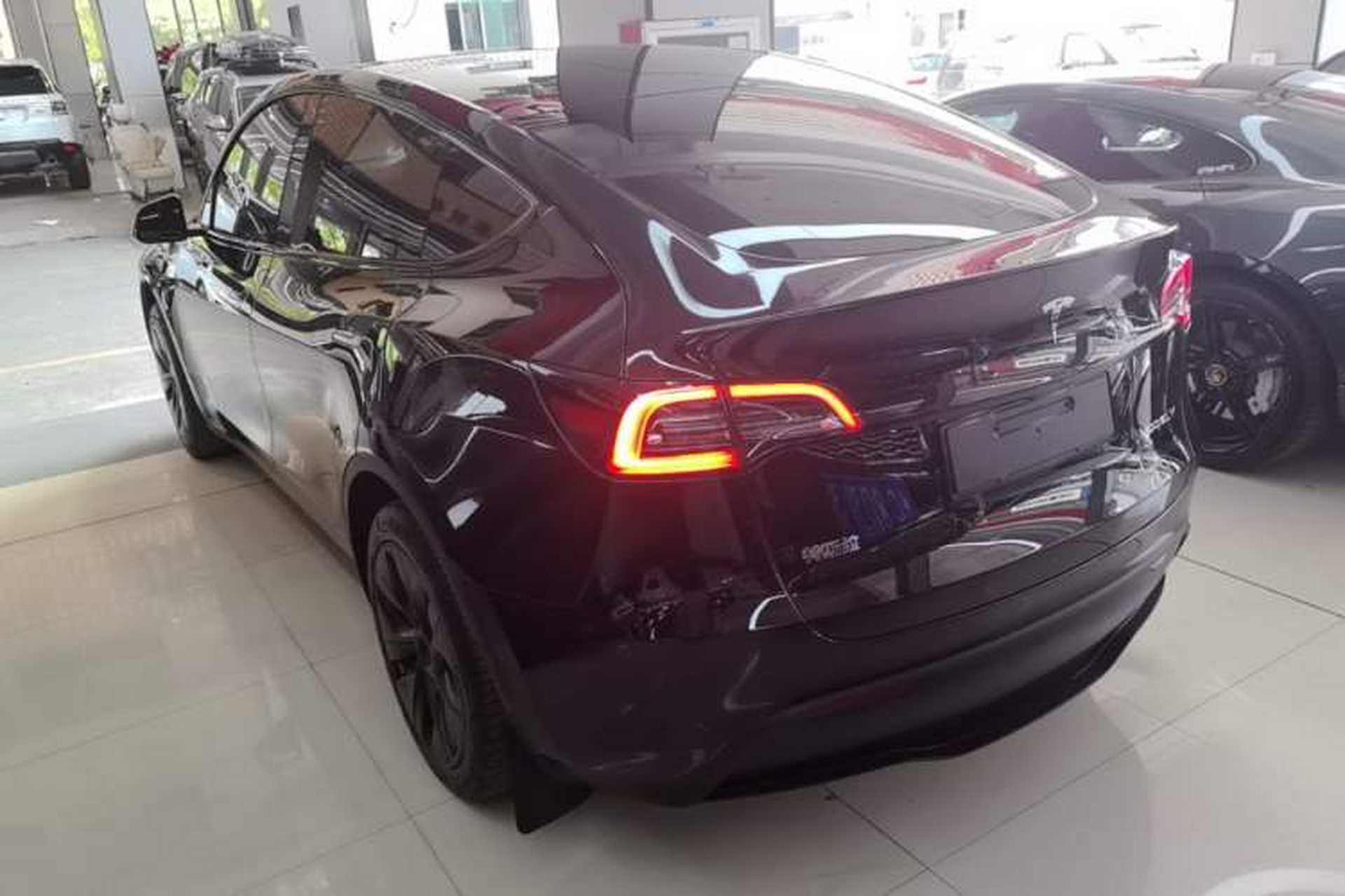 Used Tesla Model Y 2024 Rear-Wheel-Drive Version Rear Left 45 Deg