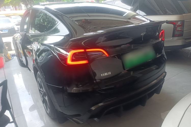 Used Tesla Model Y 2024 Rear-Wheel-Drive Version Rear Left 45 Deg