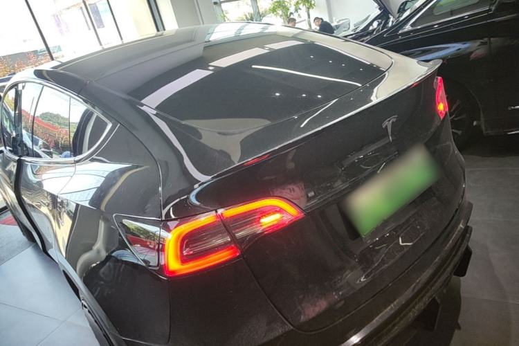 Used Tesla Model Y 2024 Rear-Wheel-Drive Version Rear Left 45 Deg