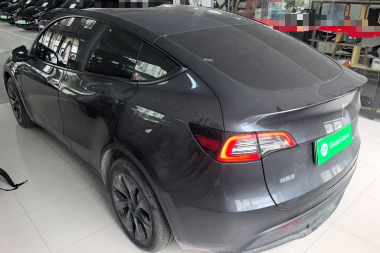 Used Tesla Model Y 2024 Rear-Wheel-Drive Version Rear Left 45 Deg