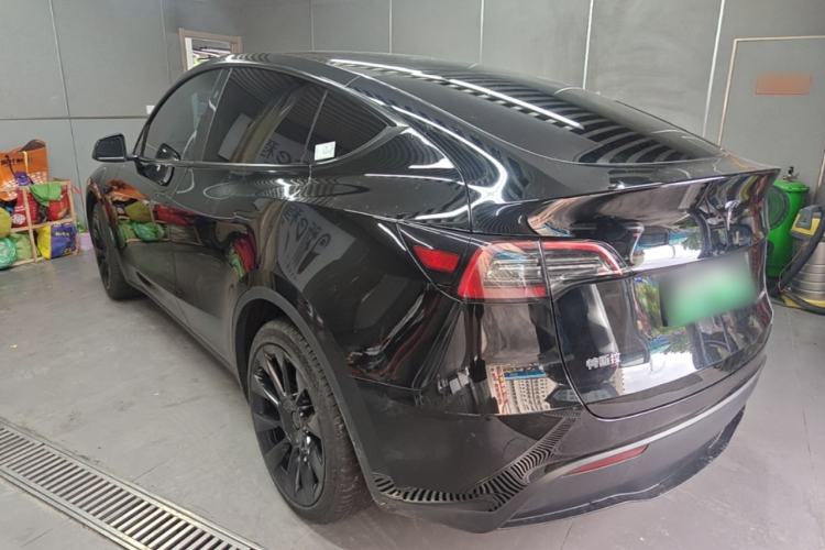 Used Tesla Model Y 2024 Rear-Wheel-Drive Version Rear Left 45 Deg