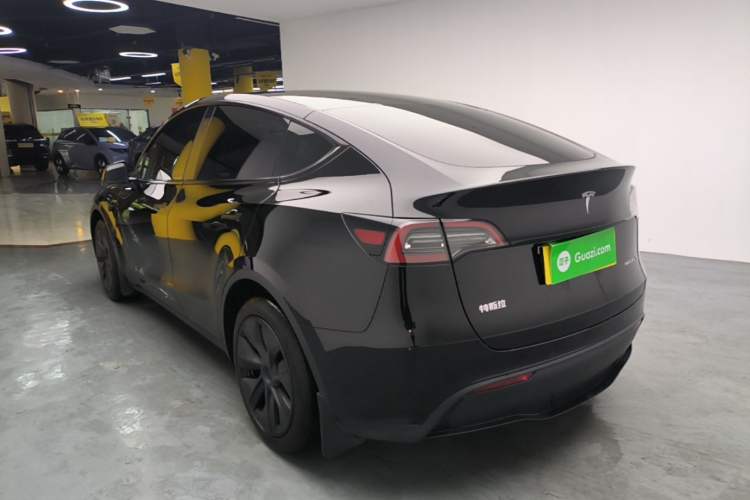 Used Tesla Model Y 2024 Rear-Wheel-Drive Version Rear Left 45 Deg