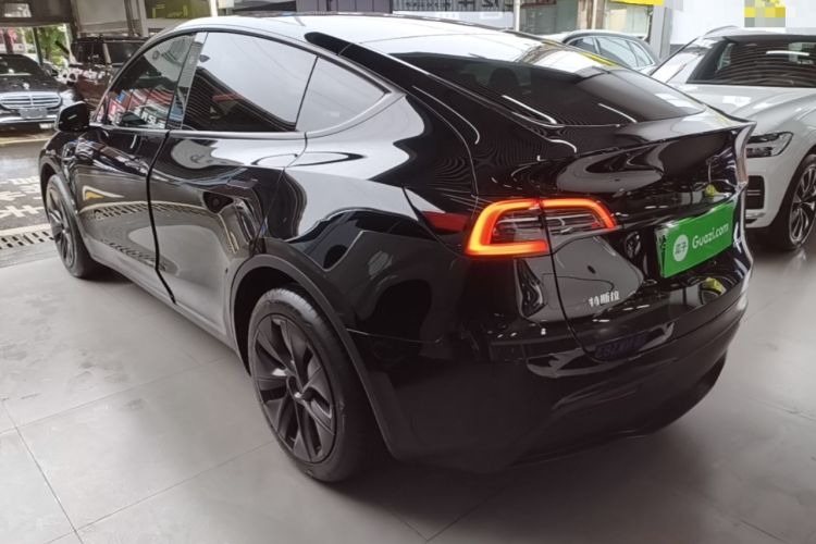 Used Tesla Model Y 2024 Rear-Wheel-Drive Version Rear Left 45 Deg