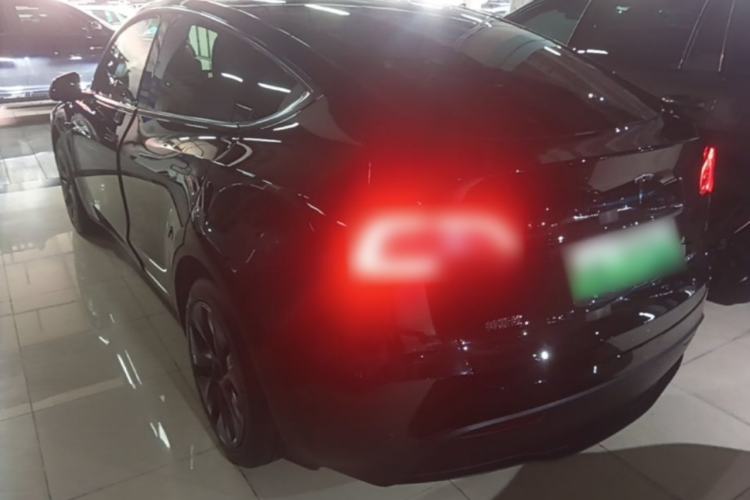 Used Tesla Model Y 2024 Rear-Wheel-Drive Version Rear Left 45 Deg
