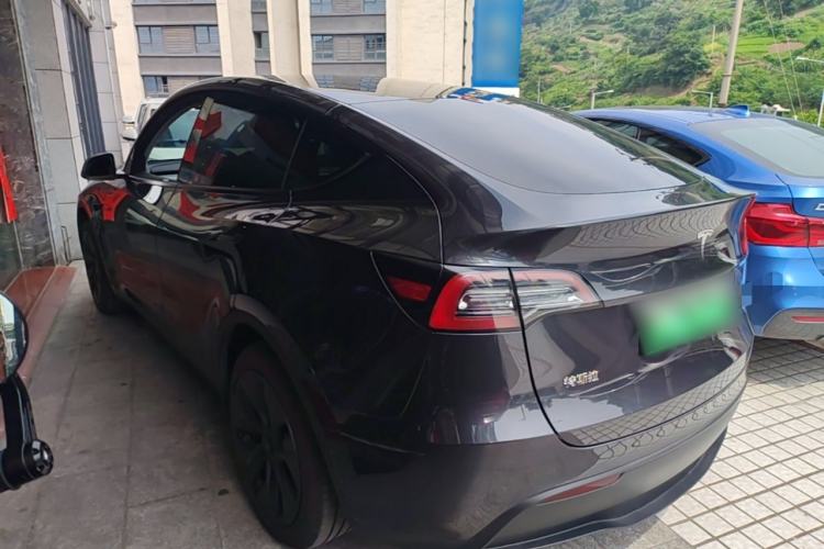 Used Tesla Model Y 2024 Rear-Wheel-Drive Version Rear Left 45 Deg
