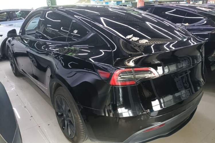Used Tesla Model Y 2024 Rear-Wheel-Drive Version Rear Left 45 Deg