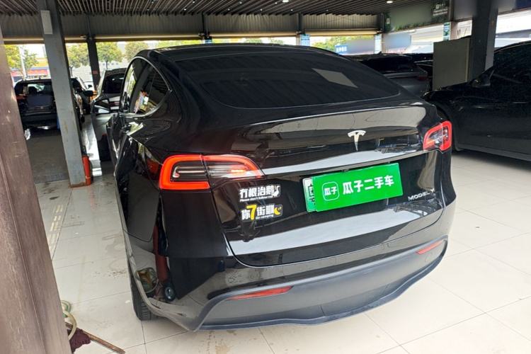 Used Tesla Model Y 2024 Rear-Wheel-Drive Version Rear Left 45 Deg